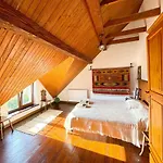 Hotel Zoryany Dvir *