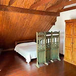 Hotel Zoryany Dvir *