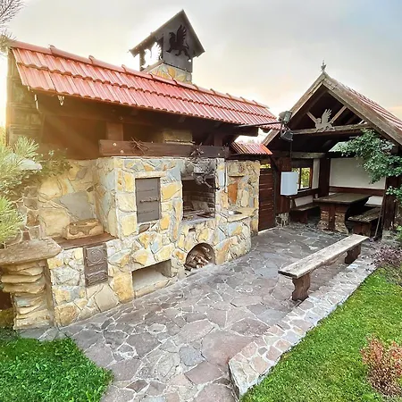 Zoryany Dvir Hotel *