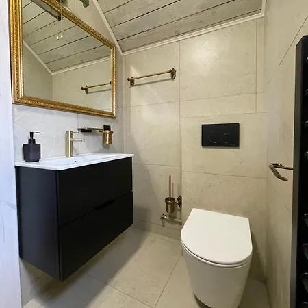 Zoryany Dvir * Skhidnytsia