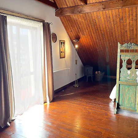 Otel Zoryany Dvir Skhidnytsia