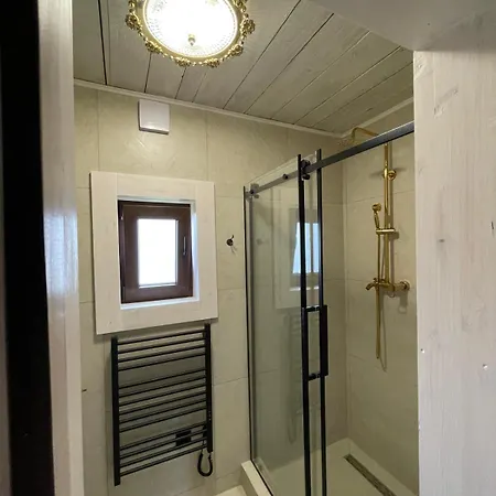 Zoryany Dvir Otel Skhidnytsia