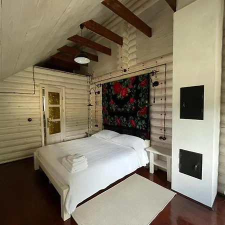 Zoryany Dvir Otel